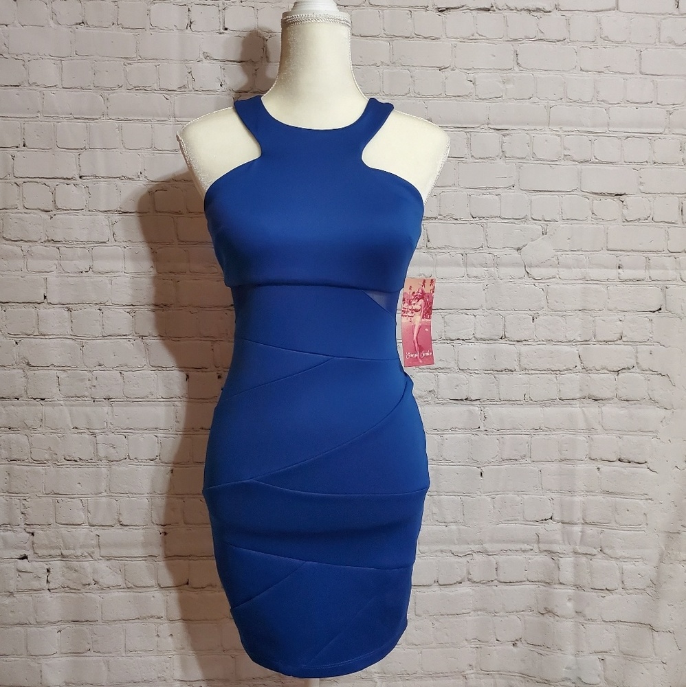 Dress - Picture 2 of 7
